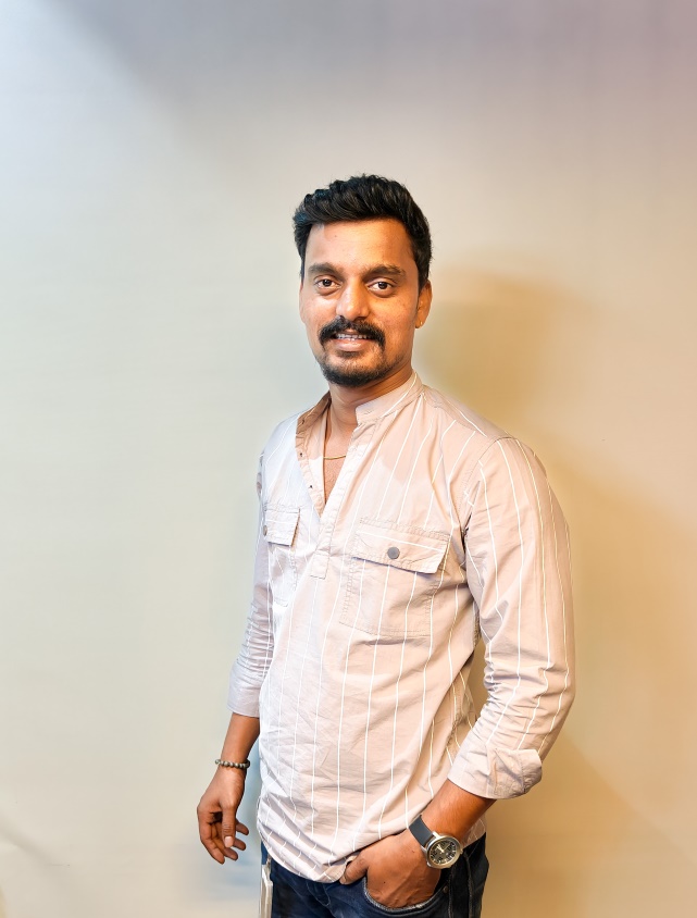 Sanket Sakre