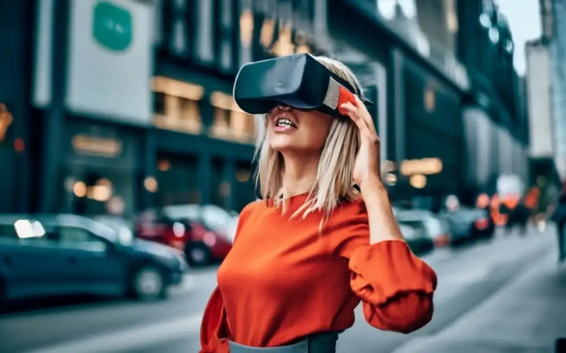 augemented-reality-and-virtual-reality-marketing.jpg